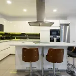 Apartament Hjs Plaza I