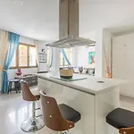 Apartament Hjs Plaza I