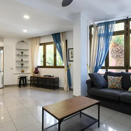 Apartament Hjs Plaza I *