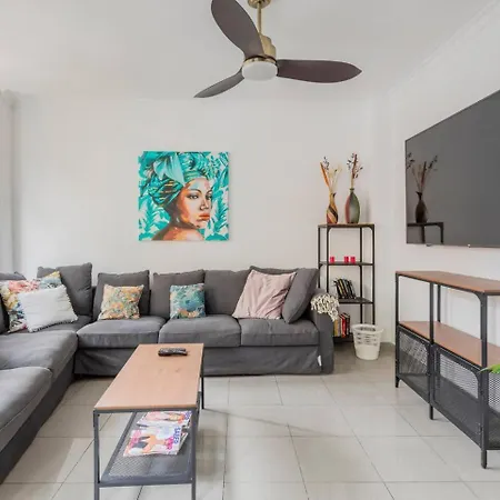 Apartament Hjs Plaza I *