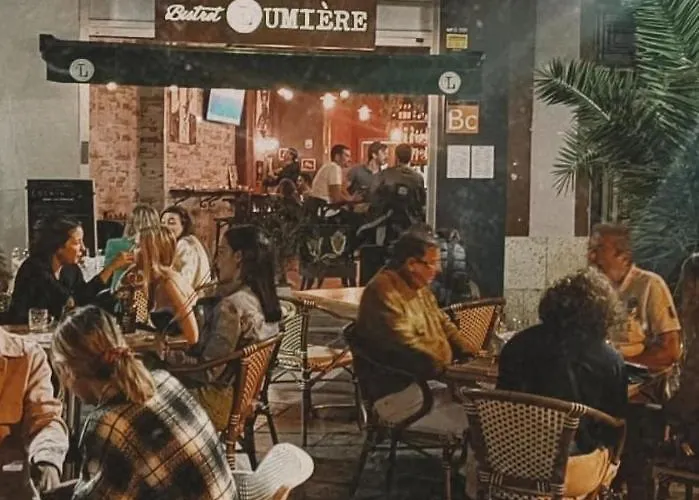 Hjs Plaza I Διαμέρισμα *