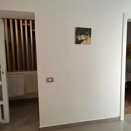 Hjs Plaza I アパート