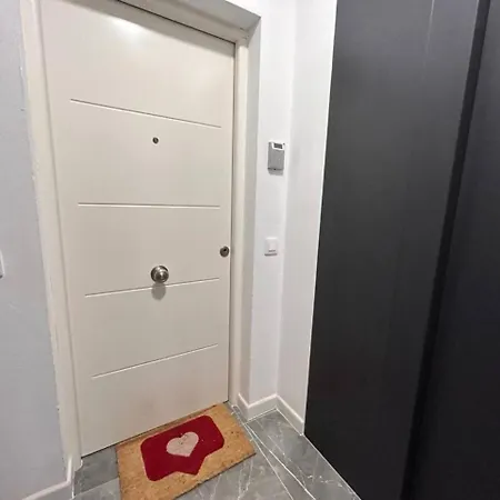 Hjs Plaza I Lejlighed *