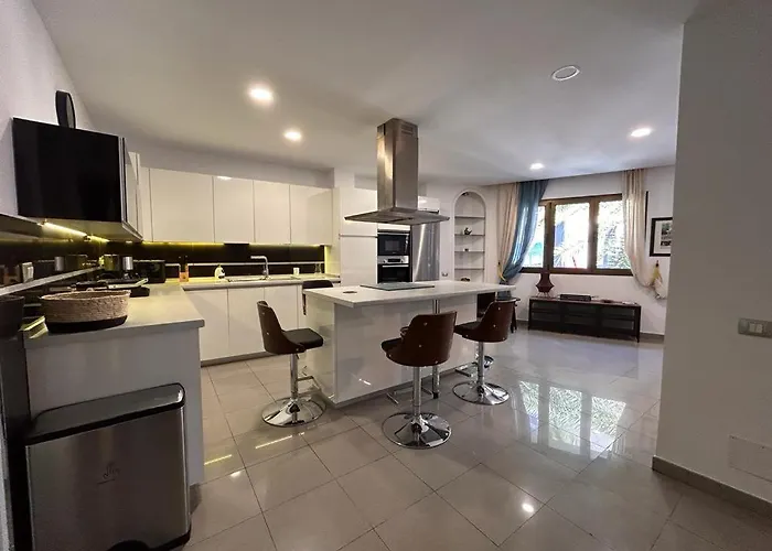 Lägenhet Hjs Plaza I *