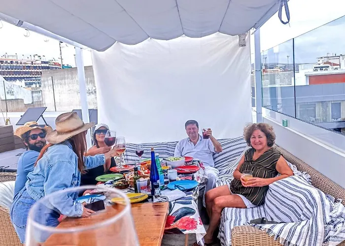 Hjs Plaza I Apartament