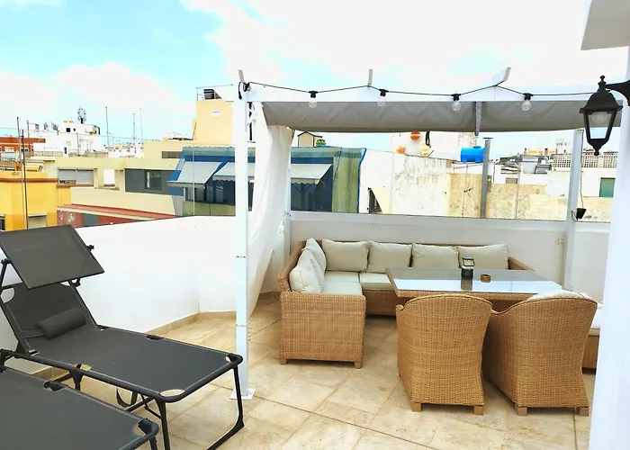 Hjs Plaza I * Las Palmas de Gran Canaria