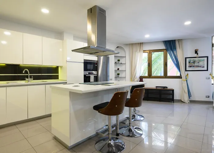 Hjs Plaza I Apartamento