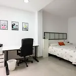 Hjs Plaza I