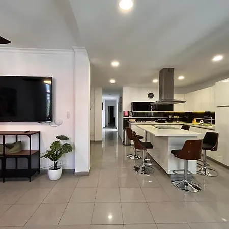 Hjs - The Majestic Loft *